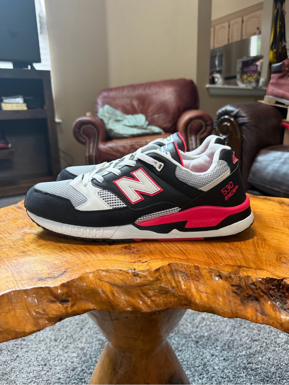 New Balance 530 M530BGM Black/Pink Men's 12 / Women's 13.5